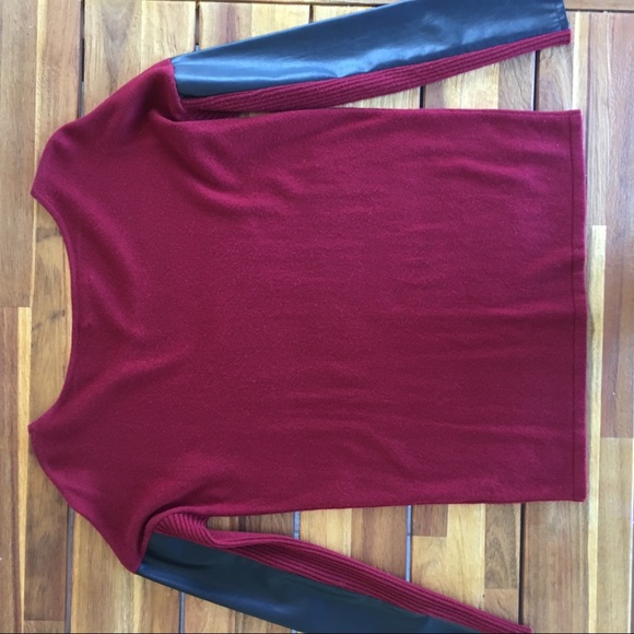 Silk Cashmere Sweater with Leather Sleeve Panels - Picture 4 of 8
